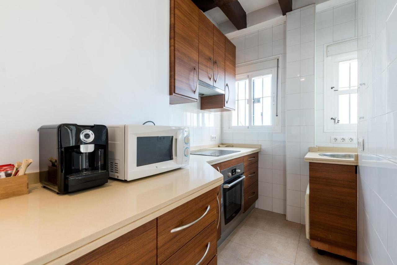 Holi-Rent Apartamento Resitur Seville Exterior photo