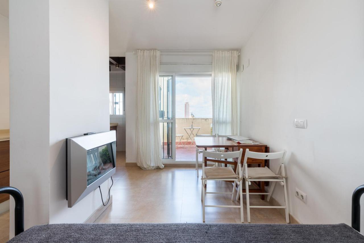 Holi-Rent Apartamento Resitur Seville Exterior photo