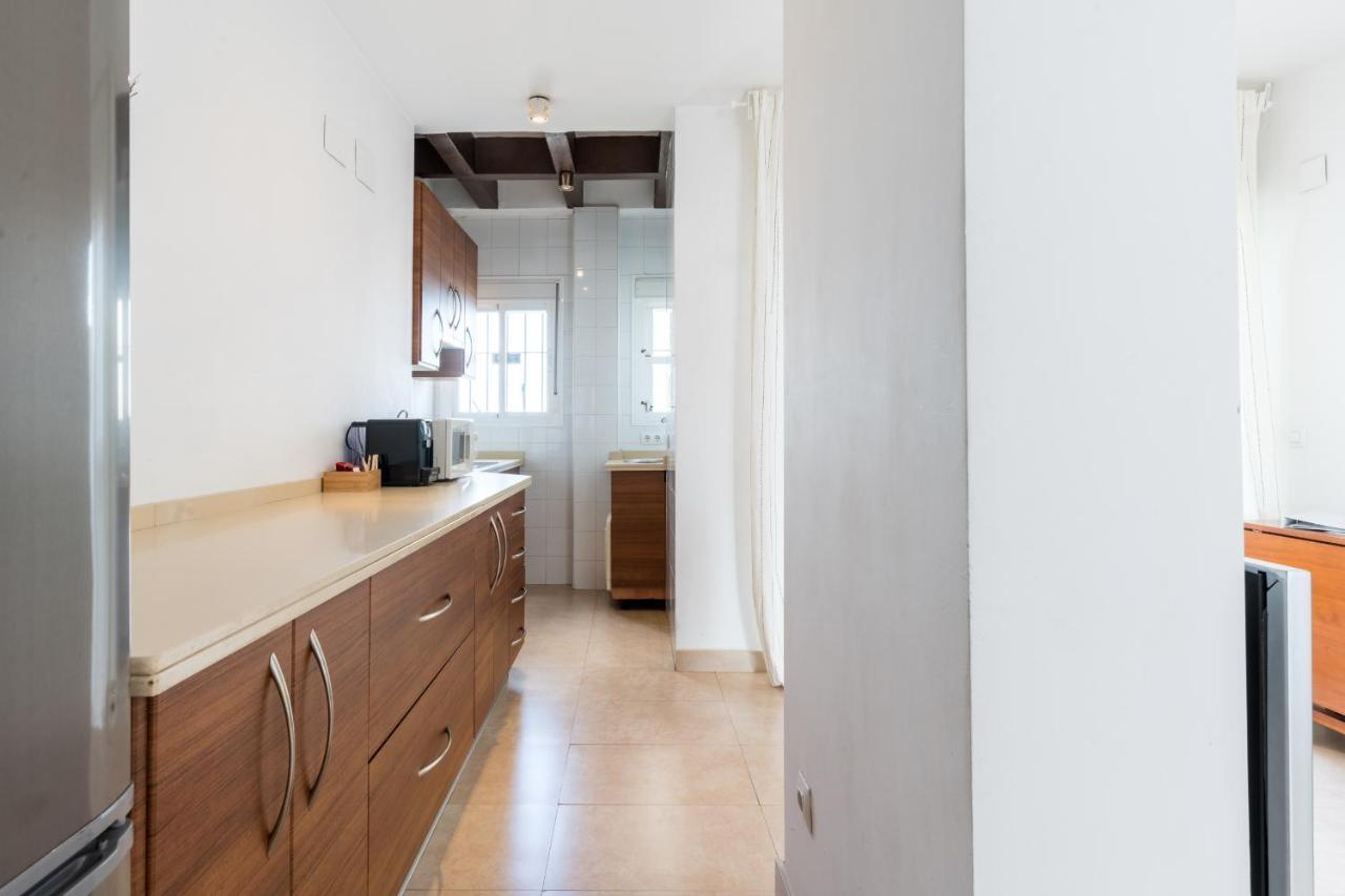 Holi-Rent Apartamento Resitur Seville Exterior photo