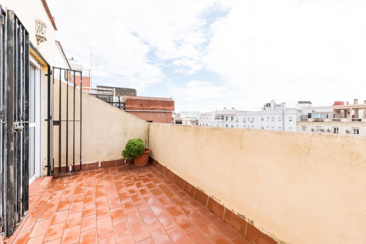 Holi-Rent Apartamento Resitur Seville Exterior photo